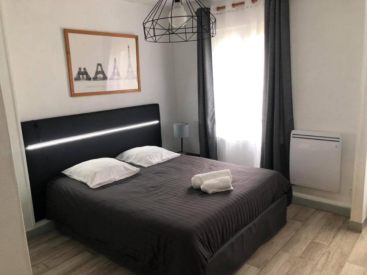 Chooz Auberge De La Voute מראה חיצוני תמונה